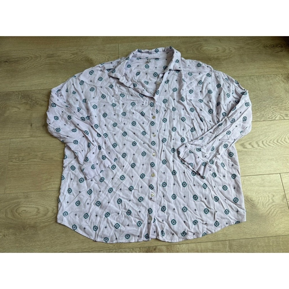 EUC Intimately Free People Lilac Womens Oversized Button Up Shirt XS Long Sleeve